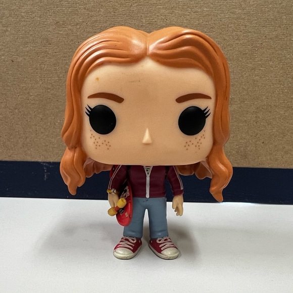 Funko POP! Television - Stranger Things - Max with Skateboard #551 Vinyl Figure - Picture 1 of 7